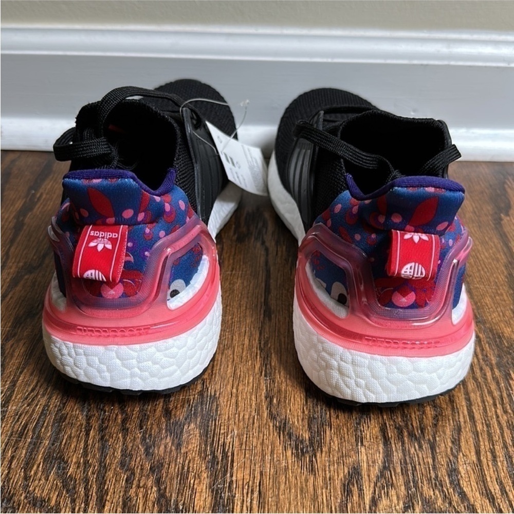 NWT Adidas Ultraboost 20 Chinese New Year Shoes H04408 Women’s size 5 - Picture 4 of 6